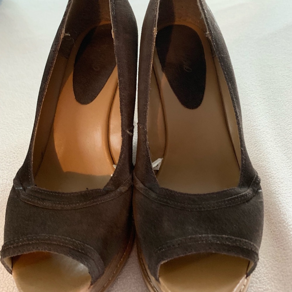 5 FOR $20. Brown suede wedges. Worn once